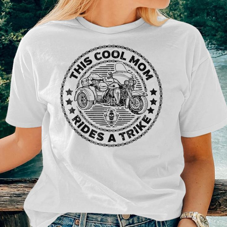 Cool Mom Biker Trike MotorcycleWomen T-shirt Gifts for Her