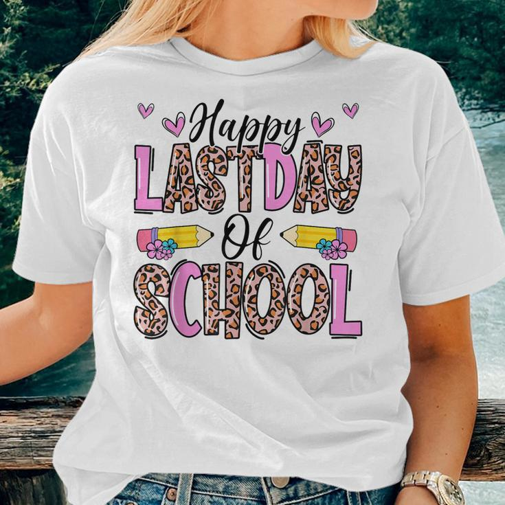 Happy Last Day Of School Leopard Teacher End Of School Year Women T-shirt Gifts for Her