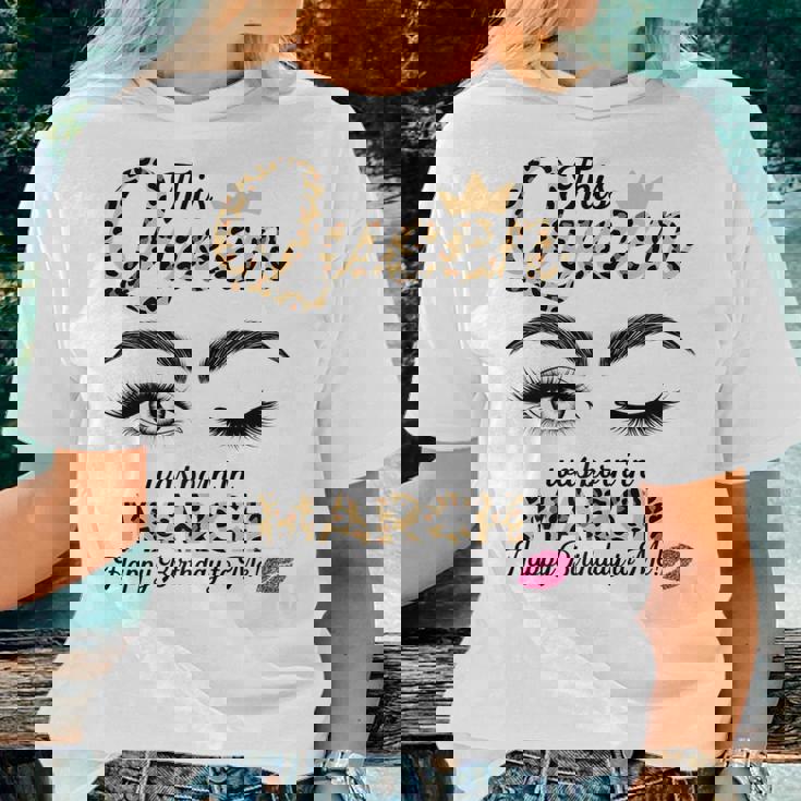 Womens This Queen Was Born In March White Queen Birthday Women T-shirt Gifts for Her
