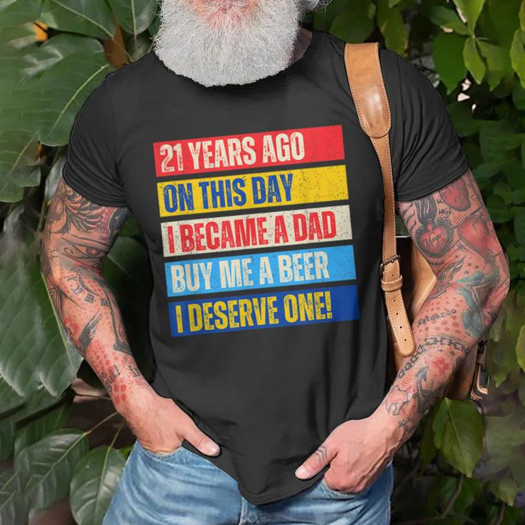 21St Birthday Son Daughter Dad Father 21 Years Needs A Beer Gift For Mens Old Men T-shirt Gifts for Old Men