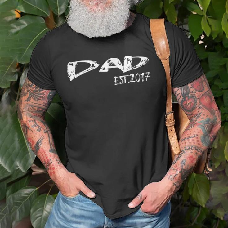 Dad Est 2017 New Daddy Father After Wedding & Baby Gift For Mens Old Men T-shirt Gifts for Old Men