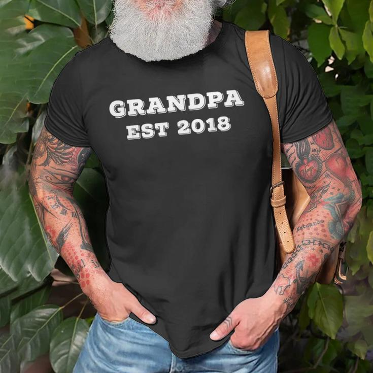 Grandpa Est 2018 Pregnancy Reveal To Dad Adult Mens Gift For Mens Old Men T-shirt Gifts for Old Men