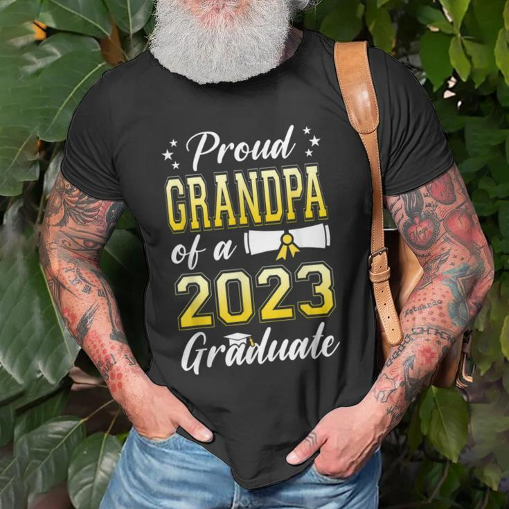 Proud Grandpa Of A Class Of 2023 Graduate Senior Graduation Gift For Mens Old Men T-shirt Gifts for Old Men