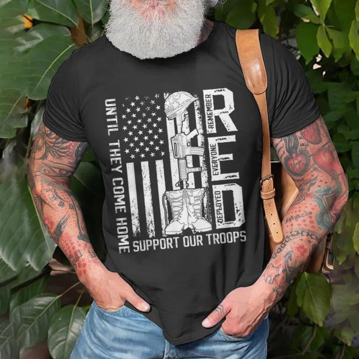 Red Remember Everyone Deployed Friday Us Military Veterans Old Men T-shirt Gifts for Old Men