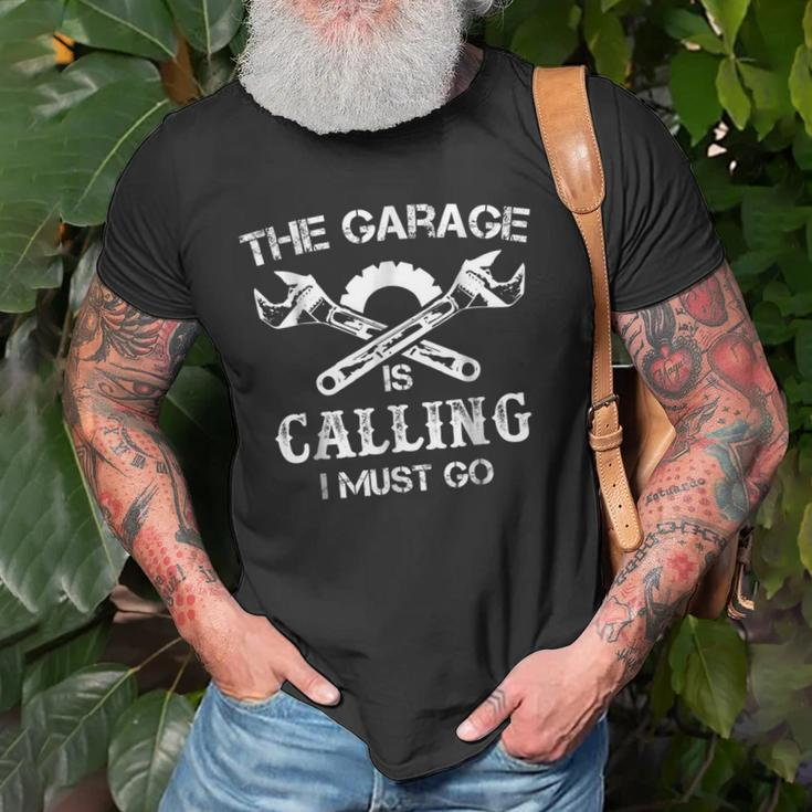 The Garage Is Calling I Must Go Funny Mechanic Mens Old Men T-shirt Gifts for Old Men