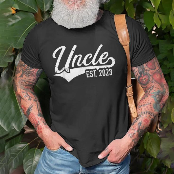 Uncle Est 2023 For Pregnancy Announcement Gift For Mens Old Men T-shirt Gifts for Old Men