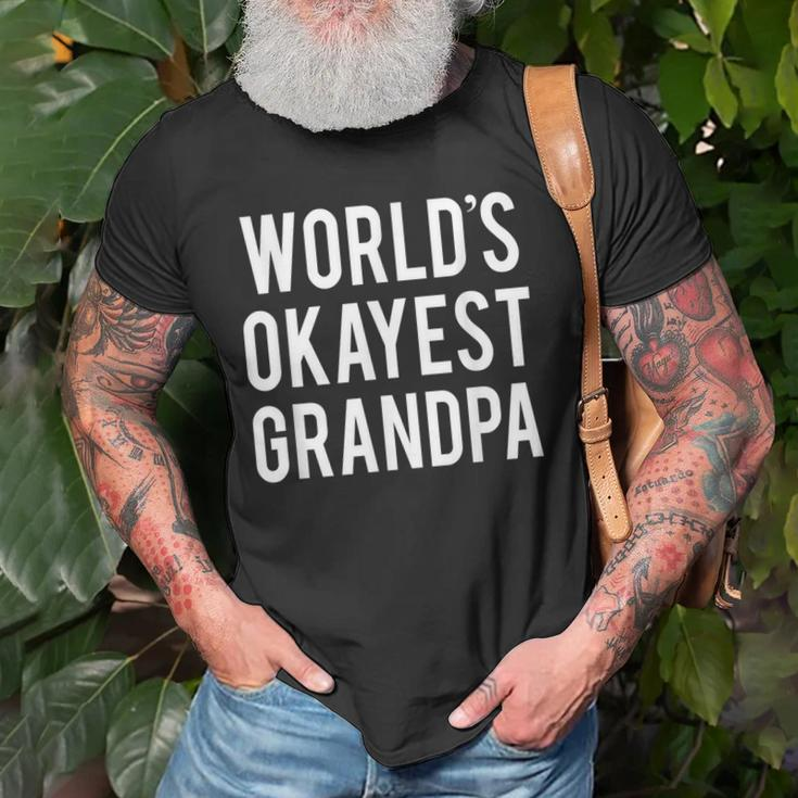 Worlds Okayest Grandpa Funny Funny Grandfather Gift For Mens Old Men T-shirt Gifts for Old Men