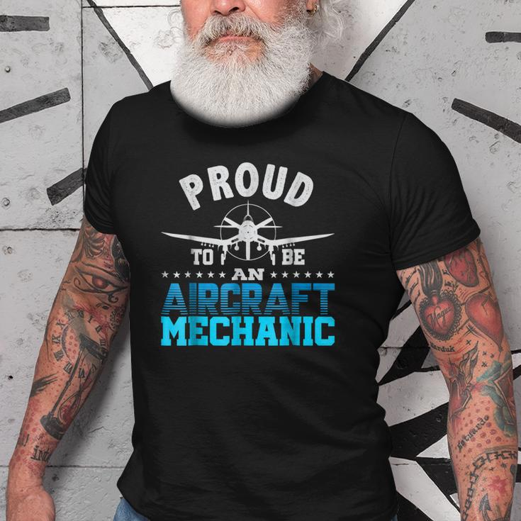 Aircraft MechanicAirplane Aviation Engineer Gift Old Men T-shirt