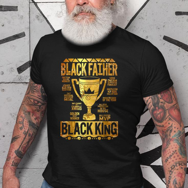 Black Father King Fathers Day Dad Matter Husband Dope Leader Gift For Mens Old Men T-shirt