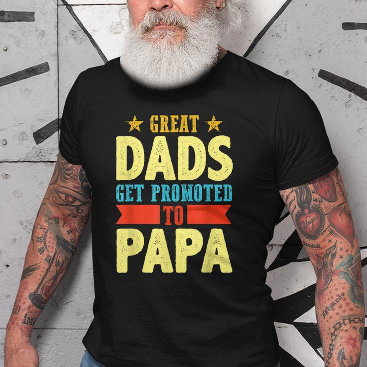 Great Dads Promoted To Papa Dad Daddy Father Stepdad Poppa Gift For Mens Old Men T-shirt
