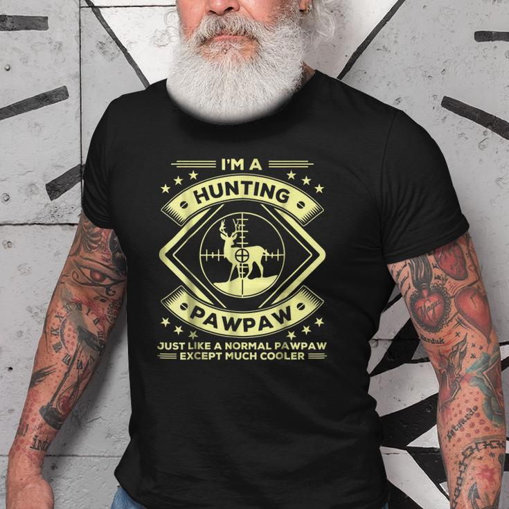 Hunting Paw Paw Funny Hunter Gifts Grandpa Old Men T-shirt