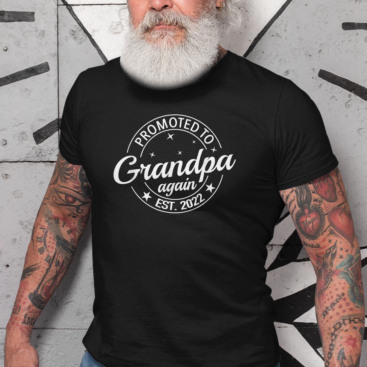 Promoted To Grandpa Again 2023 Soon To Be Family Pregnancy Old Men T-shirt