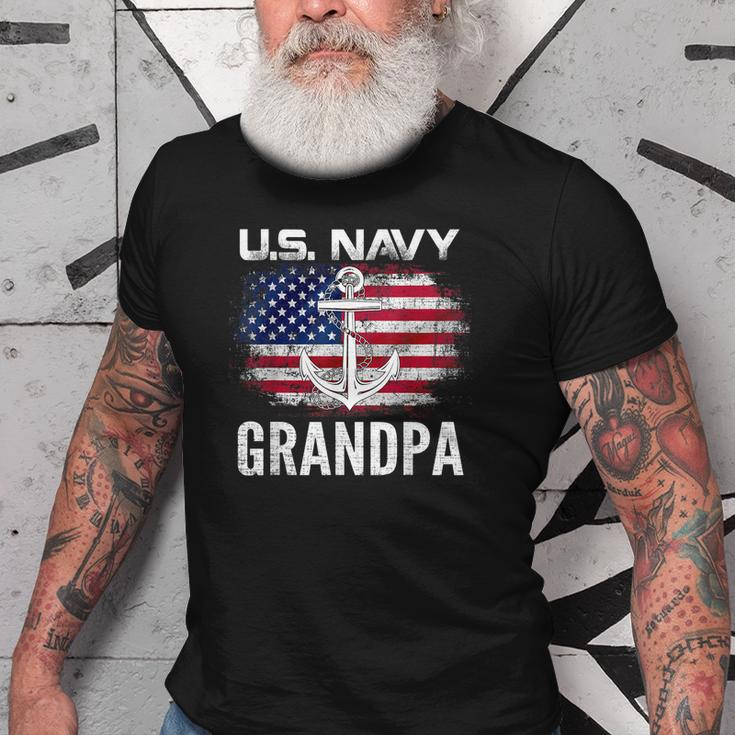 Vintage Us Navy With American Flag For Grandpa Gift Old Men T-shirt
