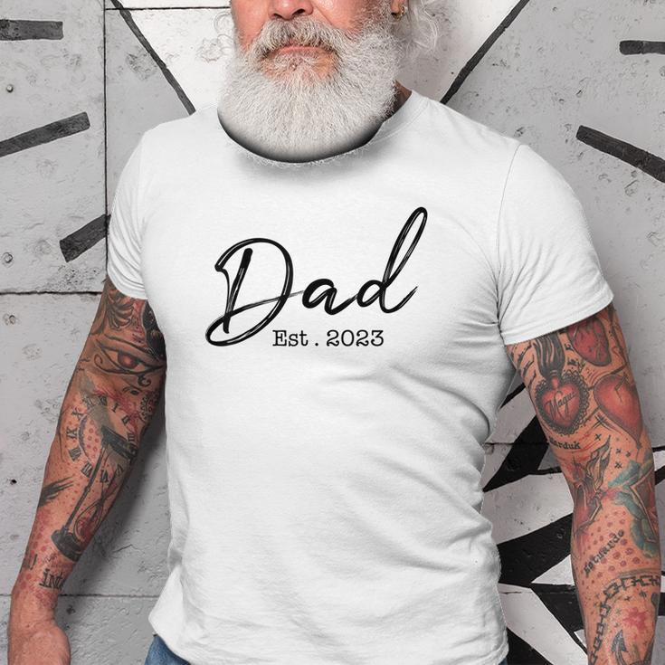 Dad Est 2023 Promoted To Father 2023 First Fathers Day Gift For Mens Old Men T-shirt