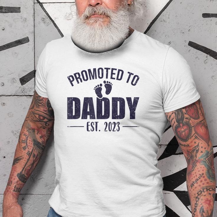 Promoted To Daddy Est 2023 For Dad New Baby Old Men T-shirt