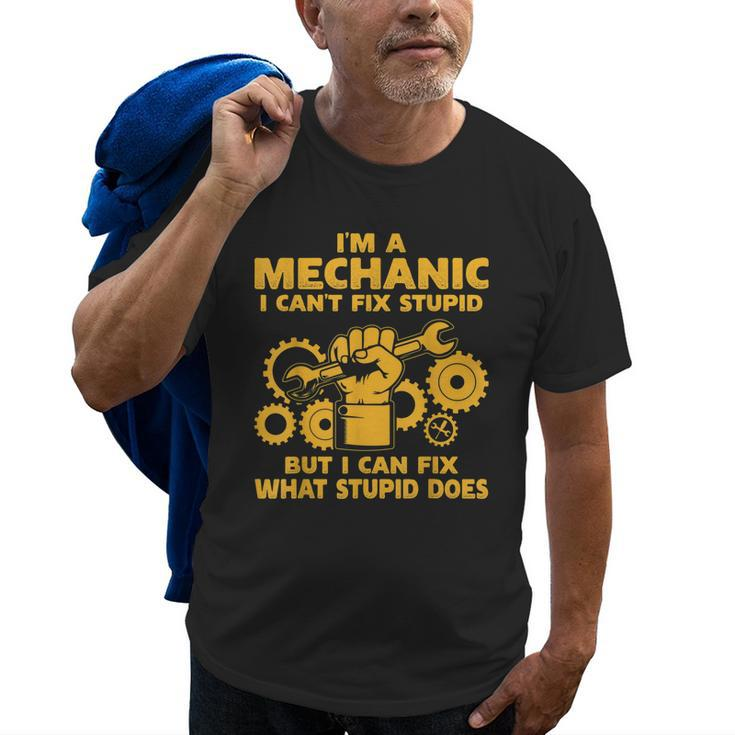 Funny Mechanic For Men Women Dad Car Auto Mechanic Engineer Old Men T-shirt