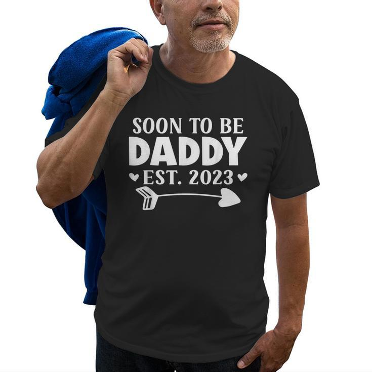 Soon Daddy 2023 Promoted To Dad 2023 Dada Gift For Mens Old Men T-shirt