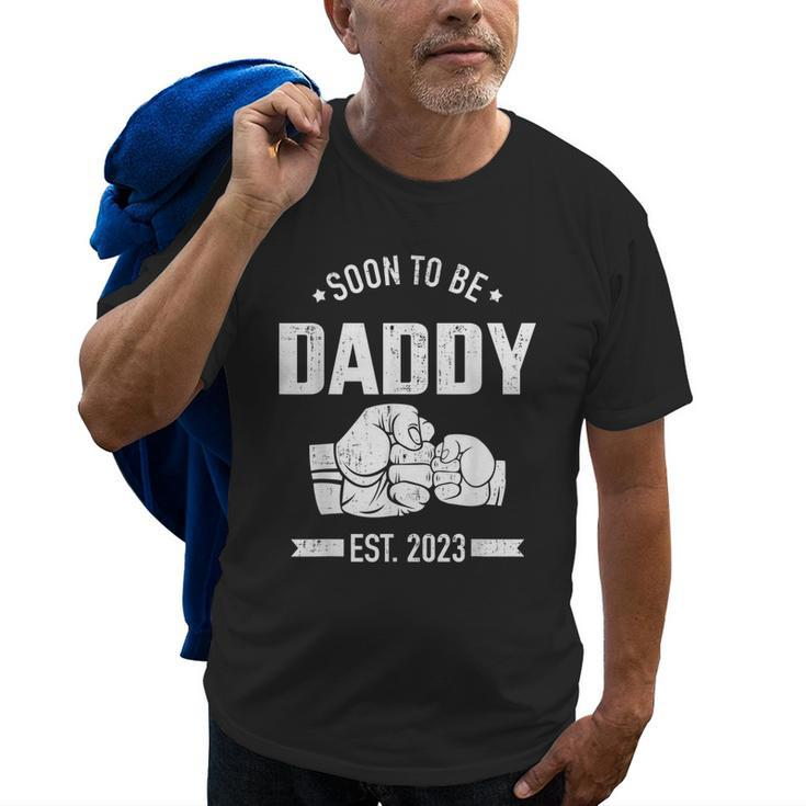 Soon To Be Daddy Est 2023 For Dad Pregnancy Announcement Gift For Mens Old Men T-shirt