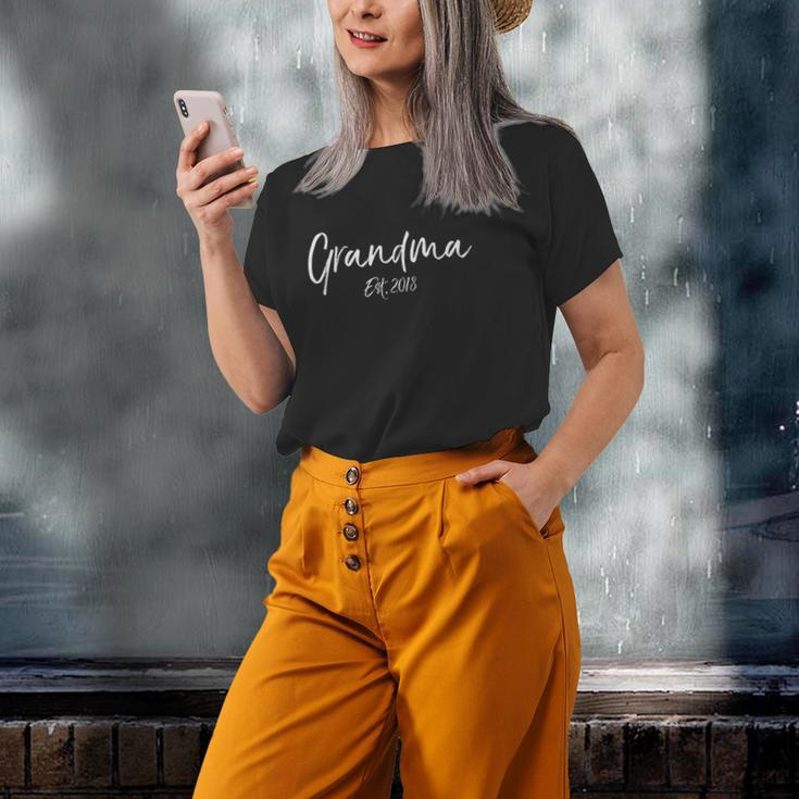 First For Grandmother Grandma Est 2018 Old Women T-shirt Gifts for Her