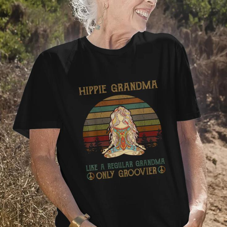 Hippie Grandma Like A Regular Grandma Vintage Old Women T-shirt Gifts for Her