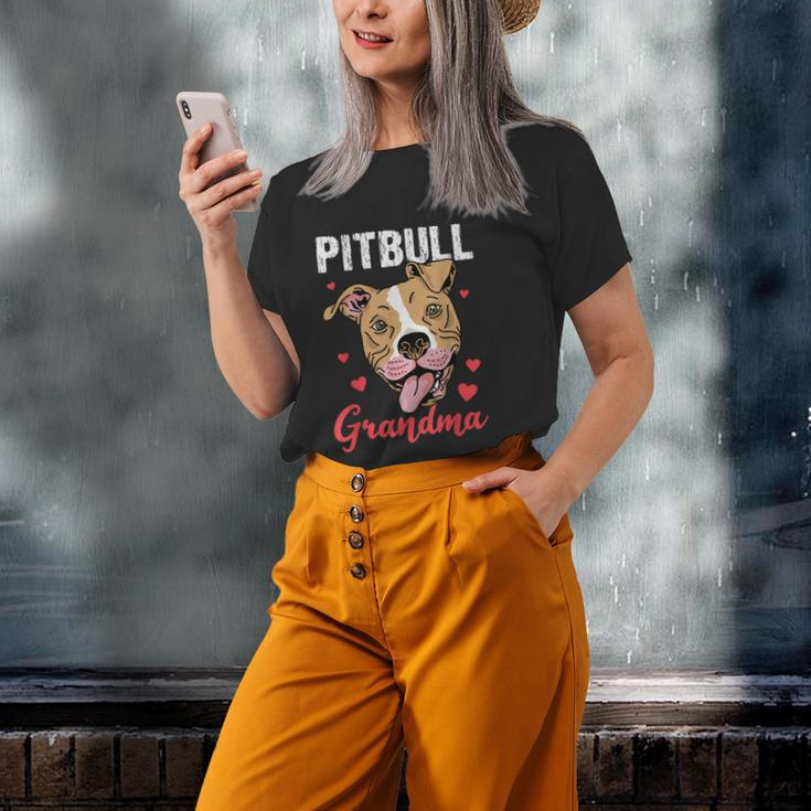 Pitbull Grandma Pawma Dog Grandparents Dog Lover Old Women T-shirt Gifts for Her