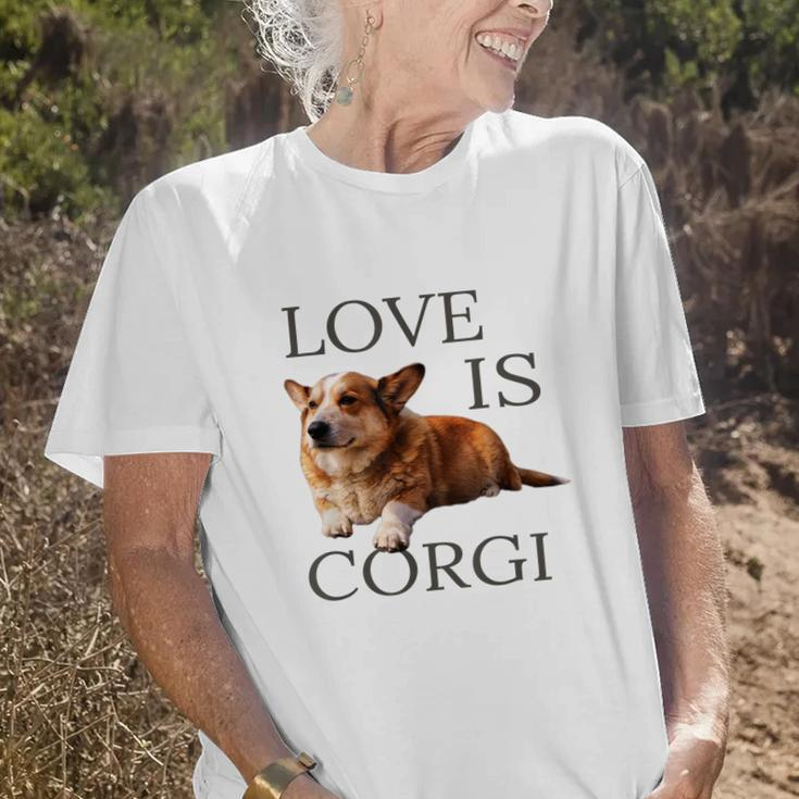 Corgi Men Women Kids Love Is Dog Mom Dad Pet Old Women T-shirt Gifts for Her