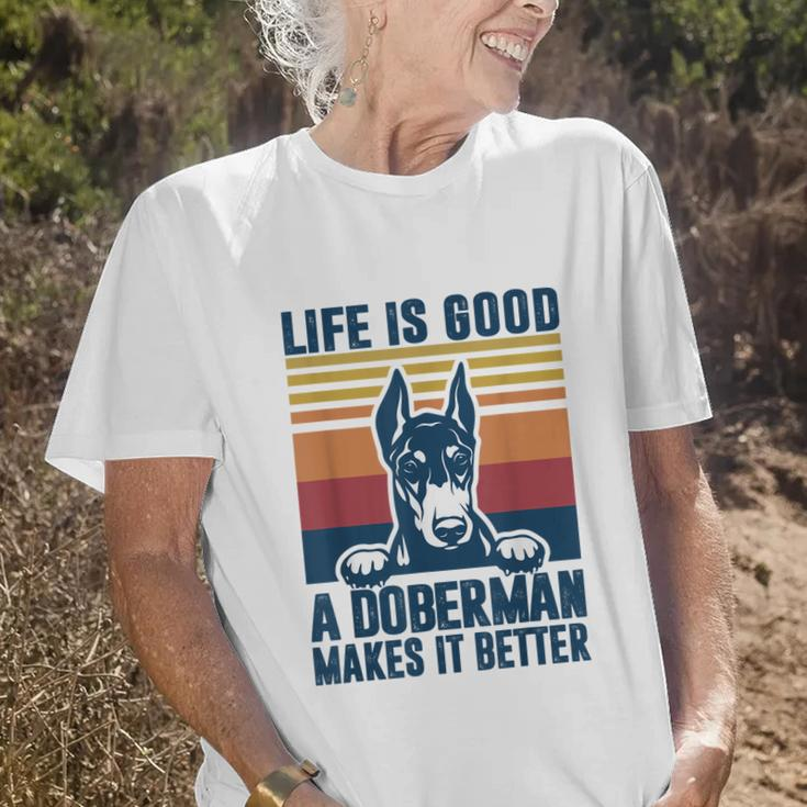 Doberman For Men Women Doberman Dog Dad Mom Old Women T-shirt Gifts for Her