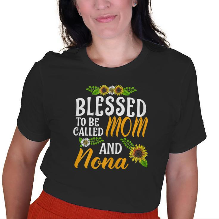 Blessed To Be Called Mom And Nona Thanksgiving Christmas Old Women T-shirt