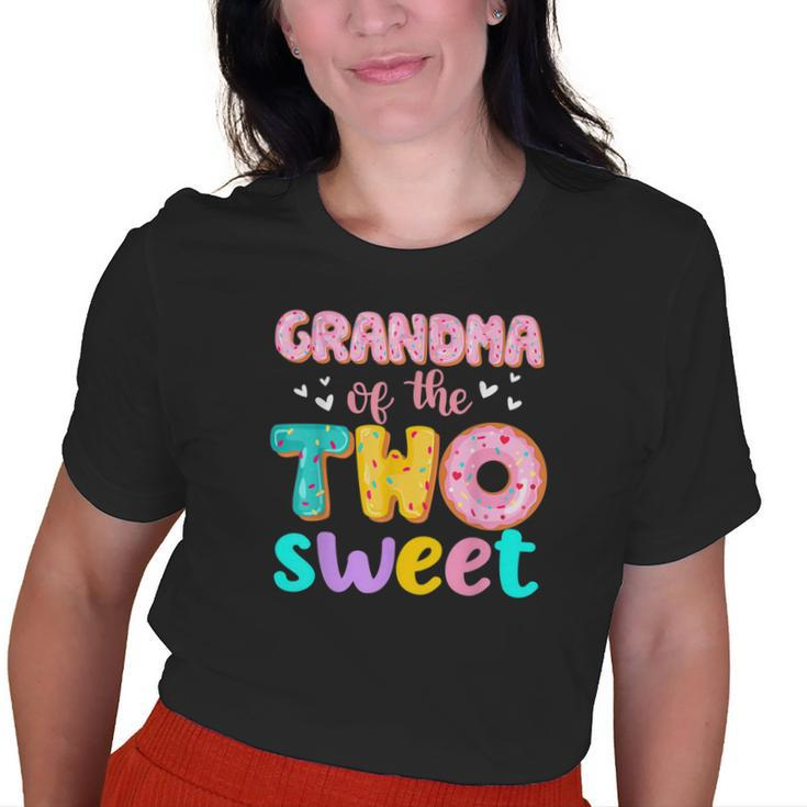 Grandma Of The Two Sweet Donut Birthday Family Theme Girl Old Women T-shirt