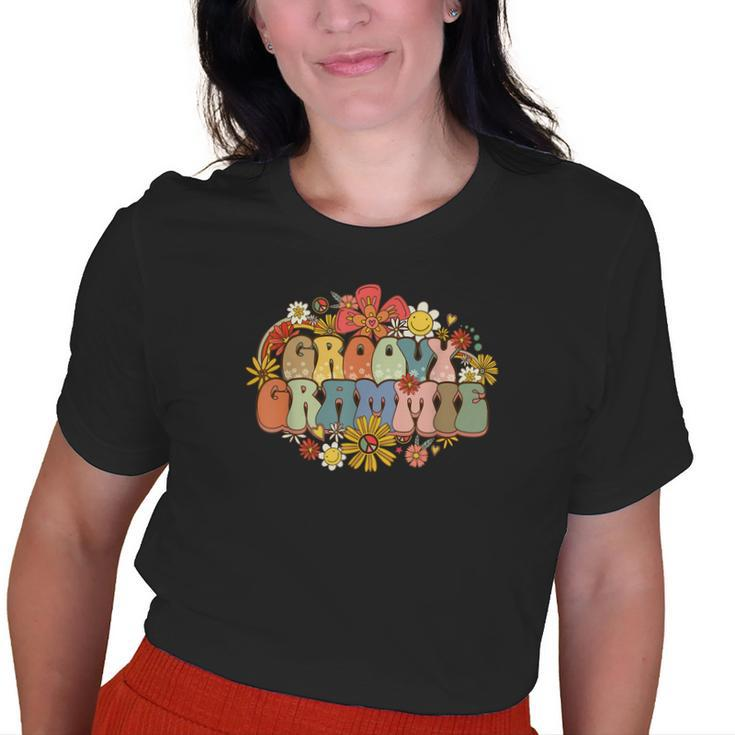 Groovy Grammie Vintage Women Colorful Flowers Grandma Old Women T-shirt