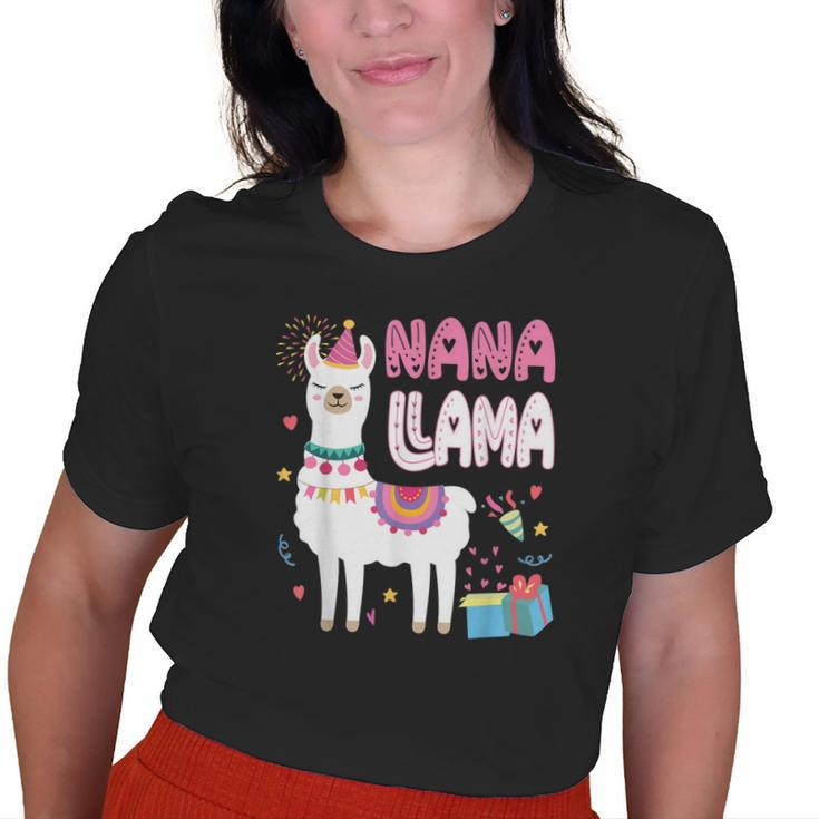 Nana Llama Grandma Of A Birthday Boy Girl Llama Birthday Old Women T-shirt