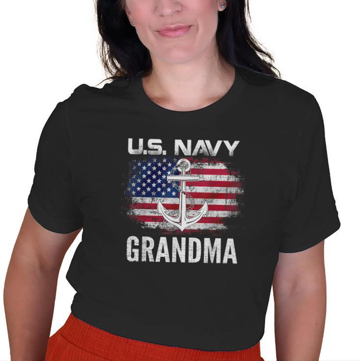 Vintage Us Navy With American Flag For Grandma Old Women T-shirt