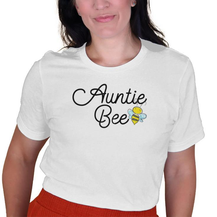 Auntie Bee Baby Shower Costume Cute Gender Reveal Old Women T-shirt