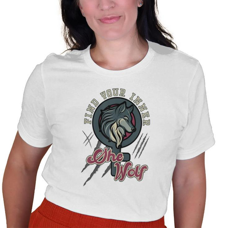 Find Your Inner She Wolf Feminist Strong Female Graphic Old Women T-shirt