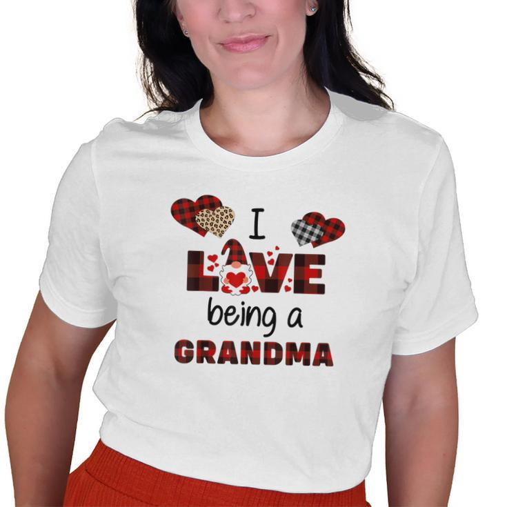 I Love Being A Grandma Nana Mimi Gnome Holding Heart Pajama Old Women T-shirt