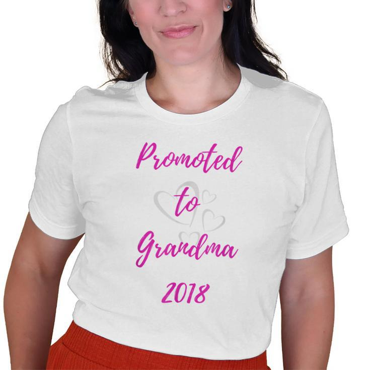 Promoted To Grandma 2018 New Grandma Old Women T-shirt