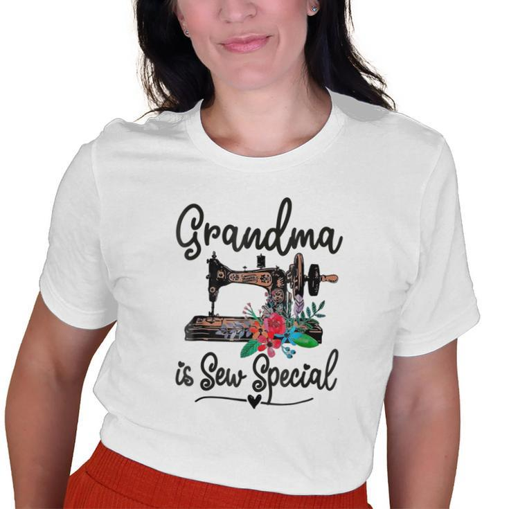 Sewing Machine Quilting Lovers Grandma Is Sew Special Old Women T-shirt