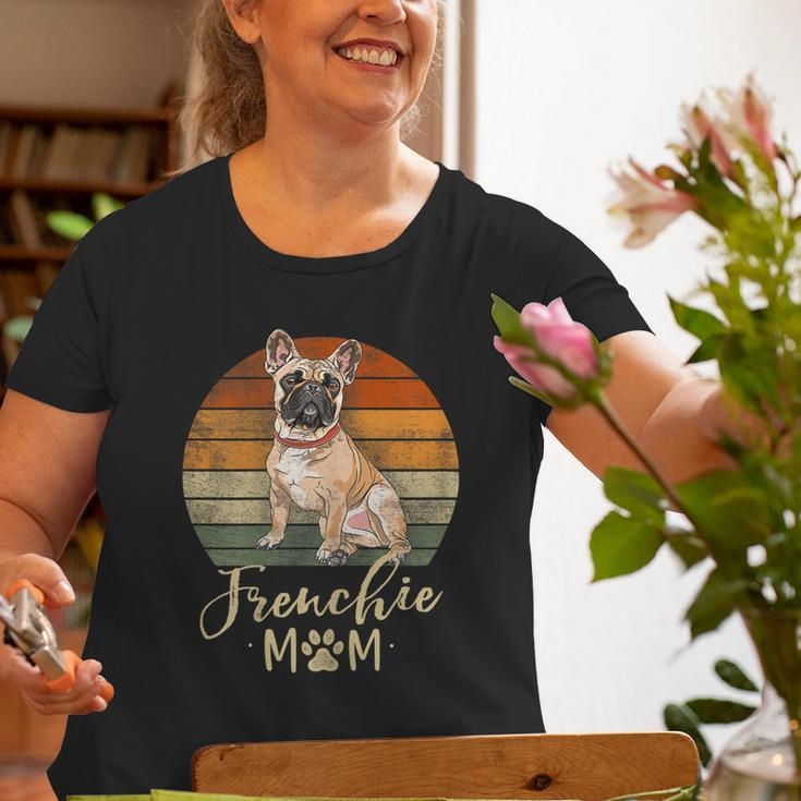 Frenchie Mom Retro French Bulldog Lover Dog Mama Old Women T-shirt Gifts for Old Women