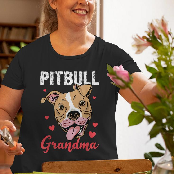 Pitbull Grandma Pawma Dog Grandparents Dog Lover Old Women T-shirt Gifts for Old Women