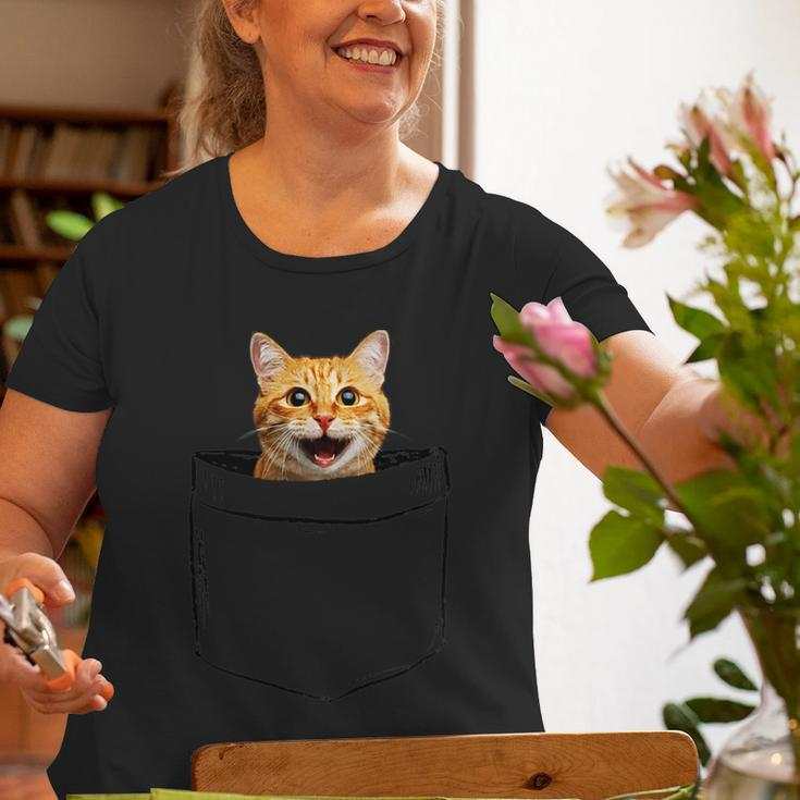 Pocket Cat Grumpy Face Lover Dad Mom Kidding Old Women T-shirt Gifts for Old Women