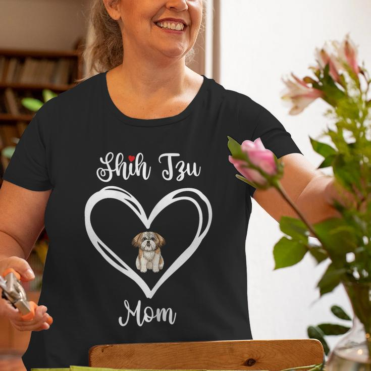Shih Tzu Mama I Love My Shih Tzu Mom Old Women T-shirt Gifts for Old Women