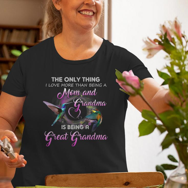 The Only Thing I Love More Than Being A Mom Great Grandma Old Women T-shirt Gifts for Old Women