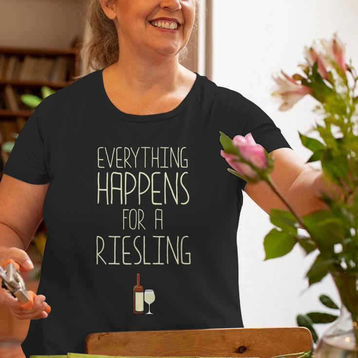 Wine Lover Riesling Pun Saying Womens Drinking Old Women T-shirt Gifts for Old Women