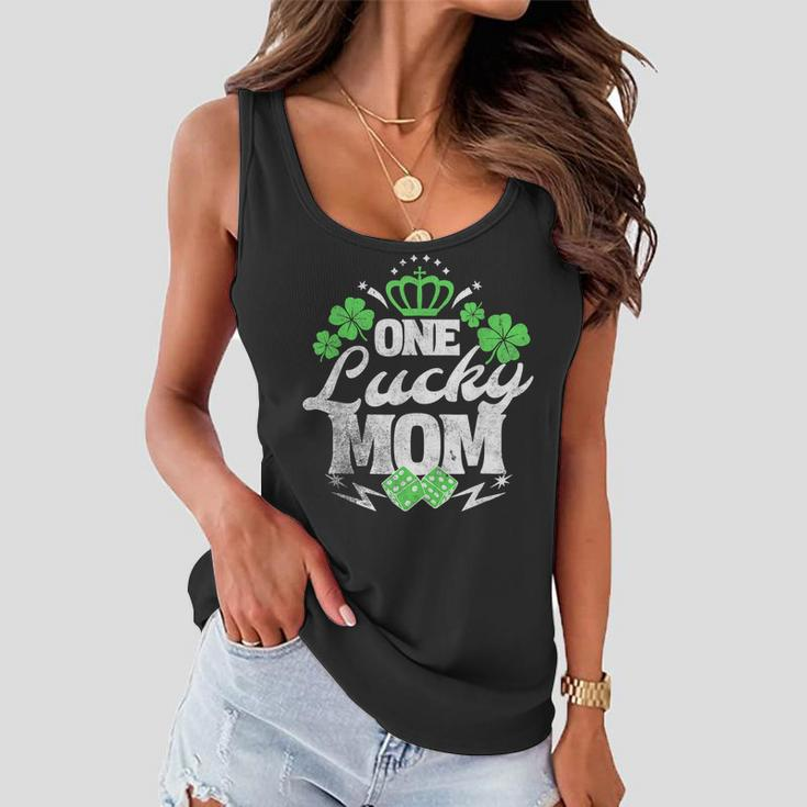 One Lucky Mom St Patricks Day Gift Vintage 70S Dice Women Flowy Tank