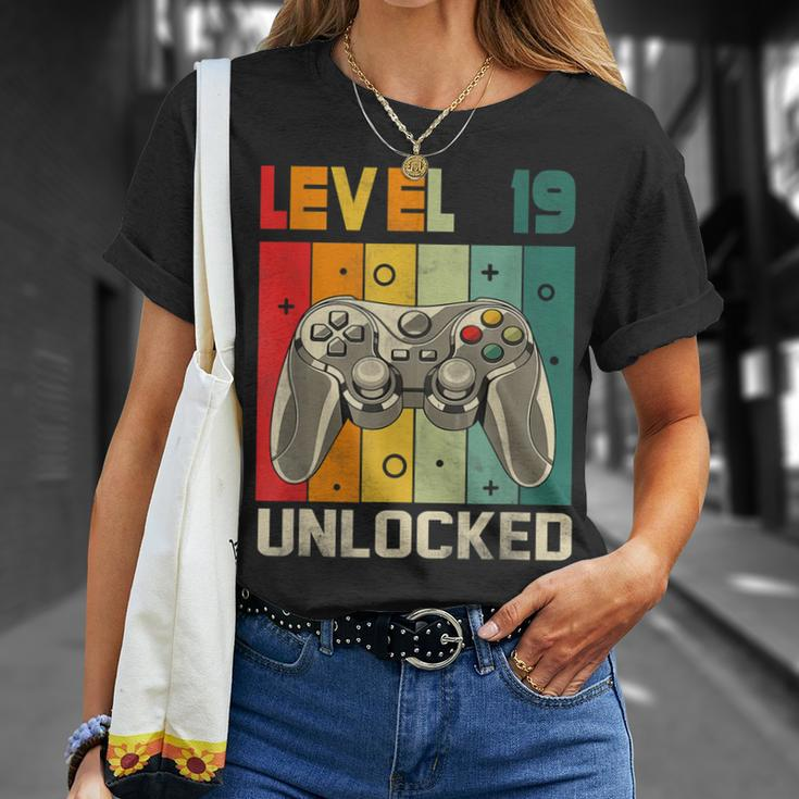 19 Year Old Level 19 Unlocked 19Th Birthday Boy Gaming V2T-shirt Gifts for Her