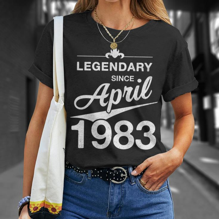 40 Geburtstag 40 Jahre Alt Legendär Seit April 1983 V3 T-Shirt Geschenke für Sie