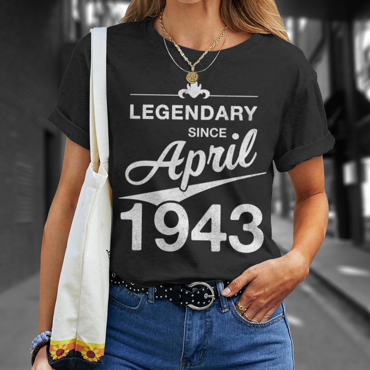 80 Geburtstag 80 Jahre Alt Legendär Seit April 1943 V3 T-Shirt Geschenke für Sie