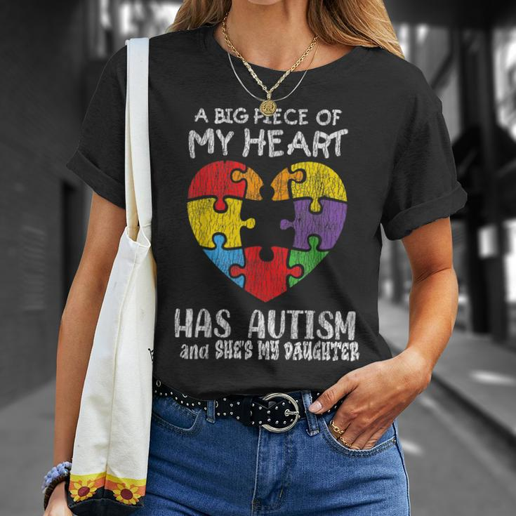 Autism Awareness Dad Mom Daughter Autistic Kids Awareness Unisex T-Shirt Gifts for Her