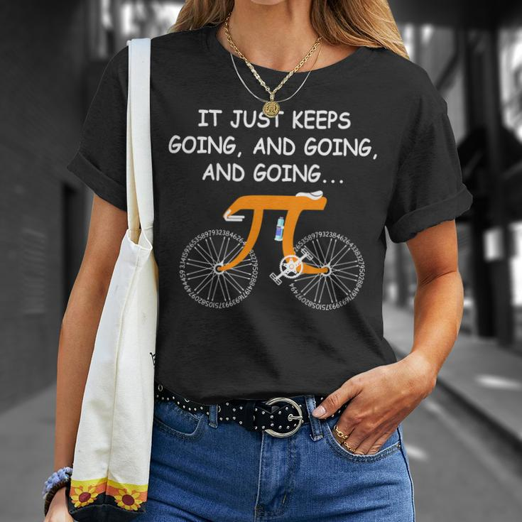 It Just Keeps Going And Going And Going Bicycle 314 Pi Day Unisex T-Shirt Gifts for Her