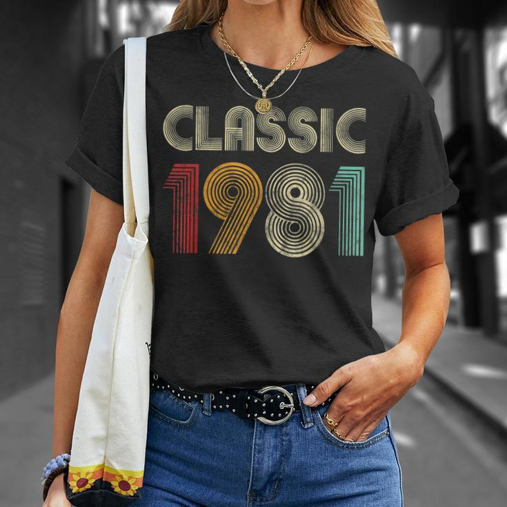 Klassisch 1981 Vintage 42 Geburtstag Geschenk Classic T-Shirt Geschenke für Sie